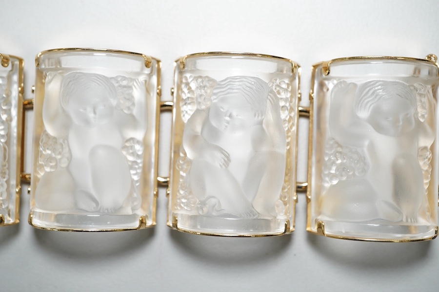 A Lalique enfants bracelet, cased